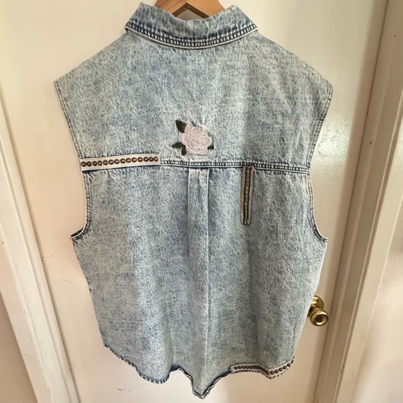 POL Blue Denim oversized Vest with Heart Patch LOVE sequins - Picture 4 of 17